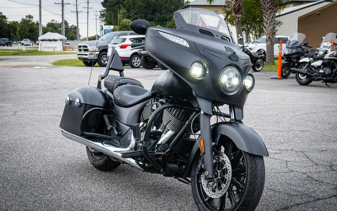 2018 Indian Motorcycle® Chieftain® Dark Horse® ABS Thunder Black Smoke