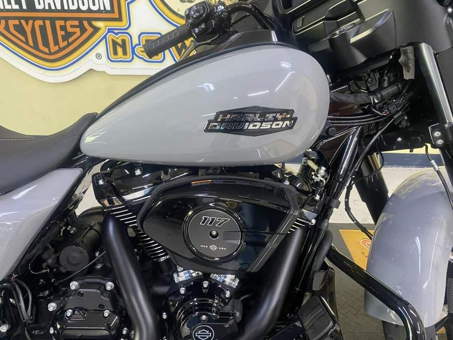 2024 Harley-Davidson Street Glide® Billiard Gray