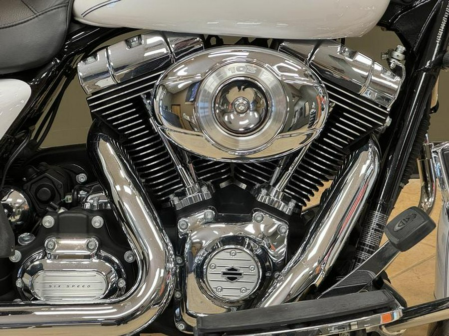 2013 Harley-Davidson® FLHRC - Road King® Classic