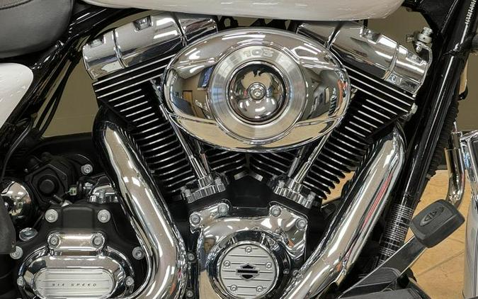 2013 Harley-Davidson® FLHRC - Road King® Classic