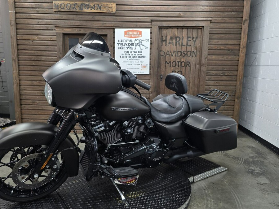 2020 Harley-Davidson® Street Glide® Special RVR RCK GRY DNM