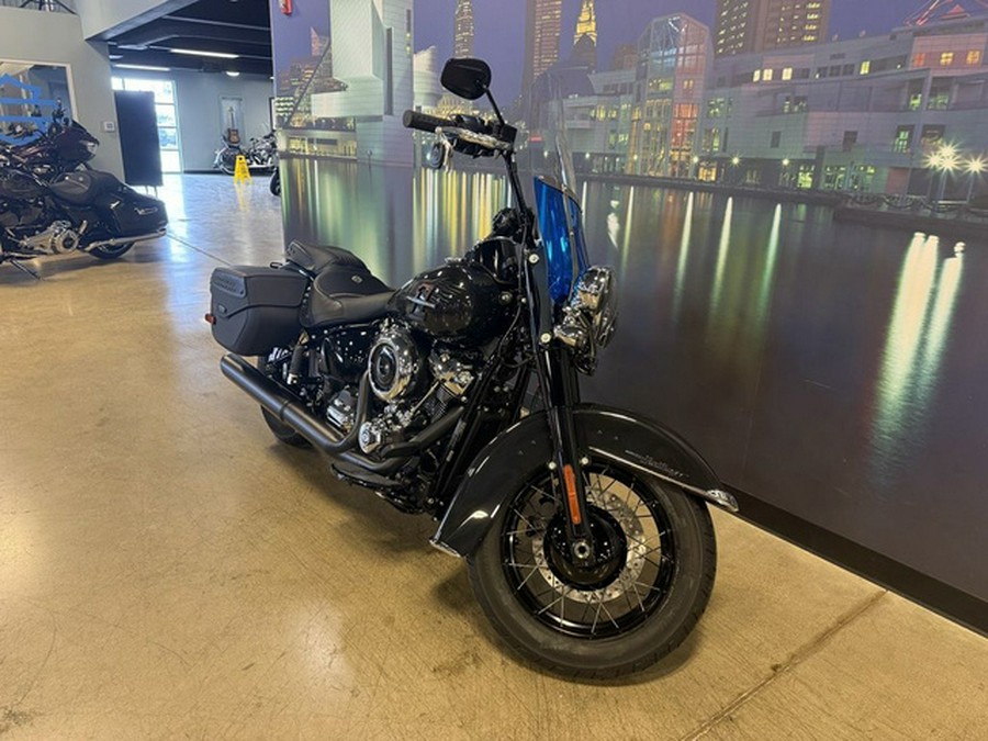 2026 Harley-Davidson Softail FLHC - Heritage Classic