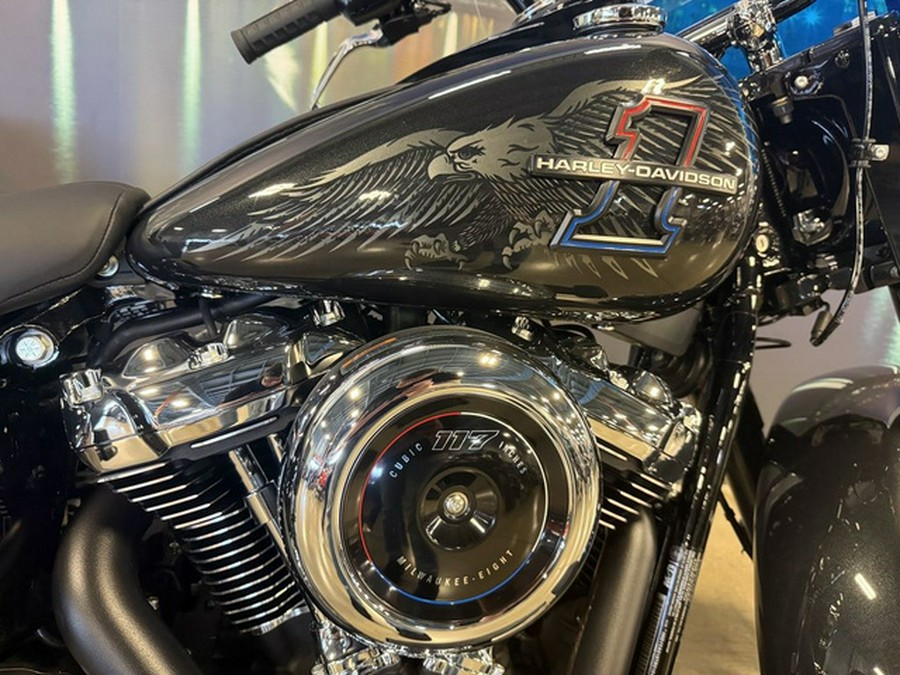 2026 Harley-Davidson Softail FLHC - Heritage Classic