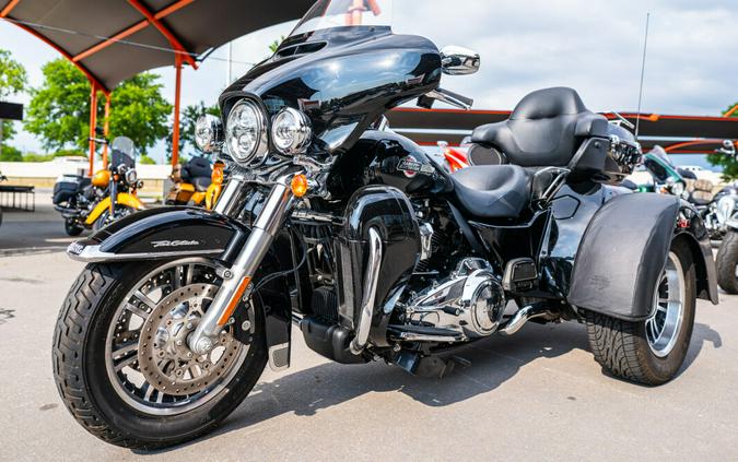 2022 Tri Glide Ultra FLHTCUTG