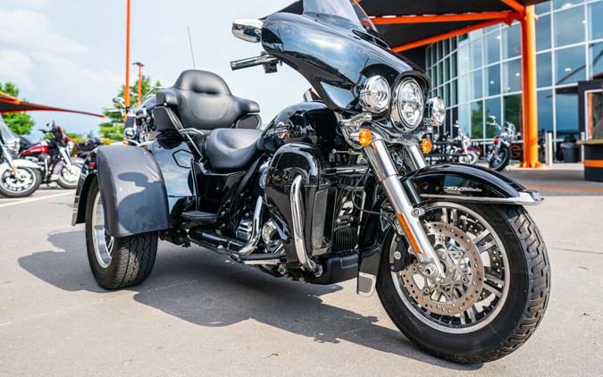 2022 Tri Glide Ultra FLHTCUTG