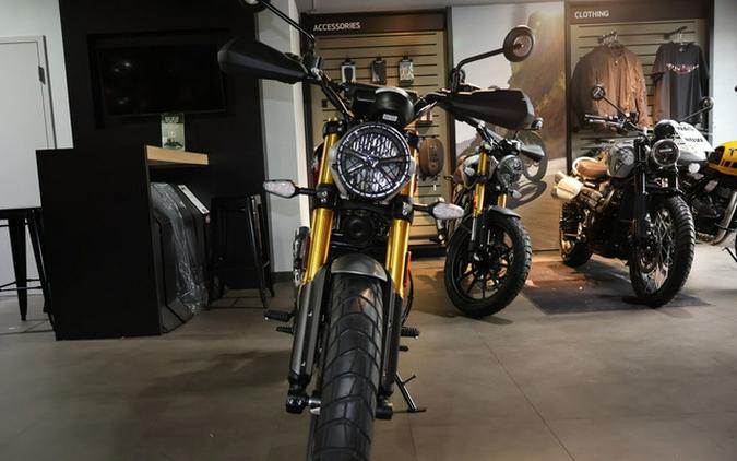 2025 Triumph Scrambler 400 X Carnival Red / Phantom Black