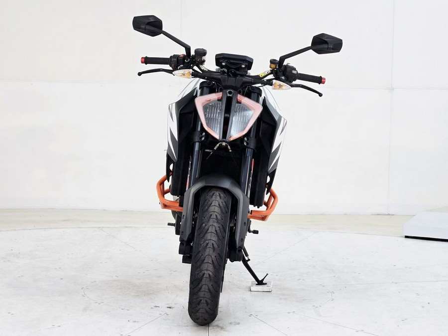 2019 KTM 1290 Super Duke R