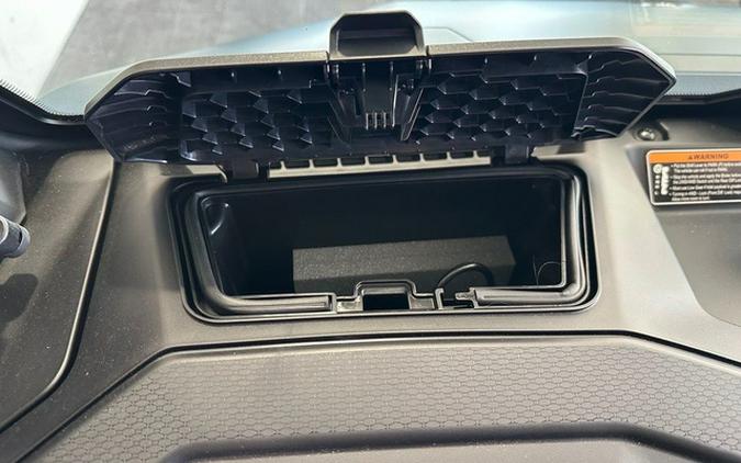 2026 Can-Am Defender MAX Limited HD11