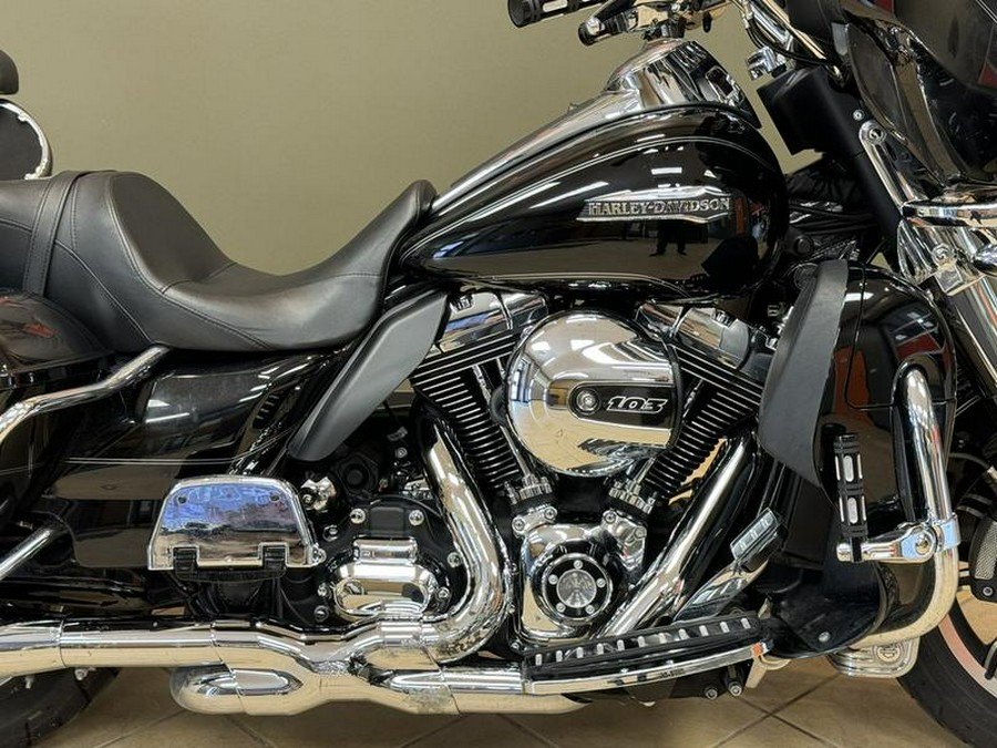 2015 Harley-Davidson® FLHTCUL - Electra Glide® Ultra Classic® Low