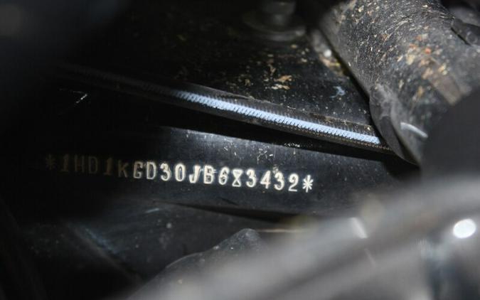 Harley-Davidson Road Glide Ultra 2018 FLTRU 683432BB INDUSTRIAL GRAY W/PINST