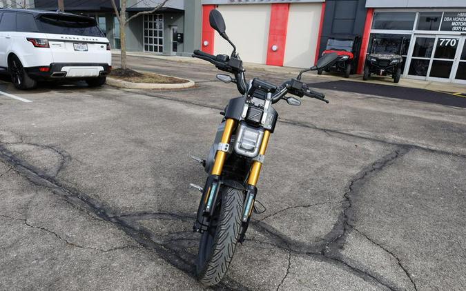 2024 BMW CE 02 Cosmic black 2