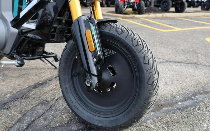 2024 BMW CE 02 Cosmic black 2