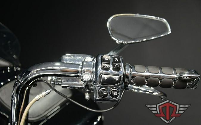 2015 Harley-Davidson FLTRUSE - CVO Road Glide Ultra