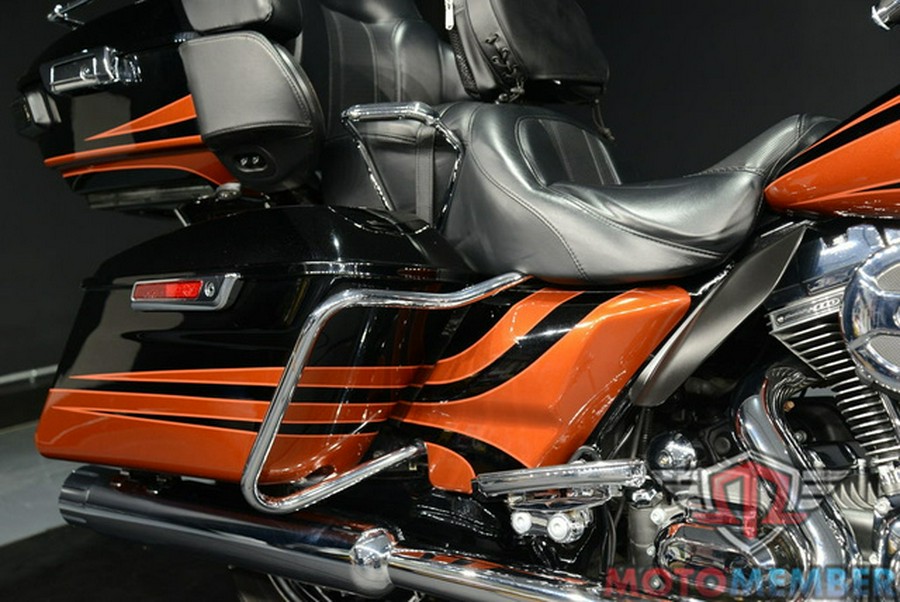 2015 Harley-Davidson FLTRUSE - CVO Road Glide Ultra