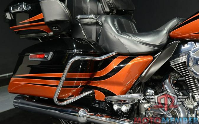 2015 Harley-Davidson FLTRUSE - CVO Road Glide Ultra