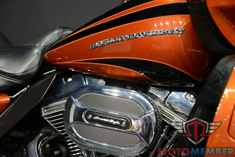 2015 Harley-Davidson FLTRUSE - CVO Road Glide Ultra