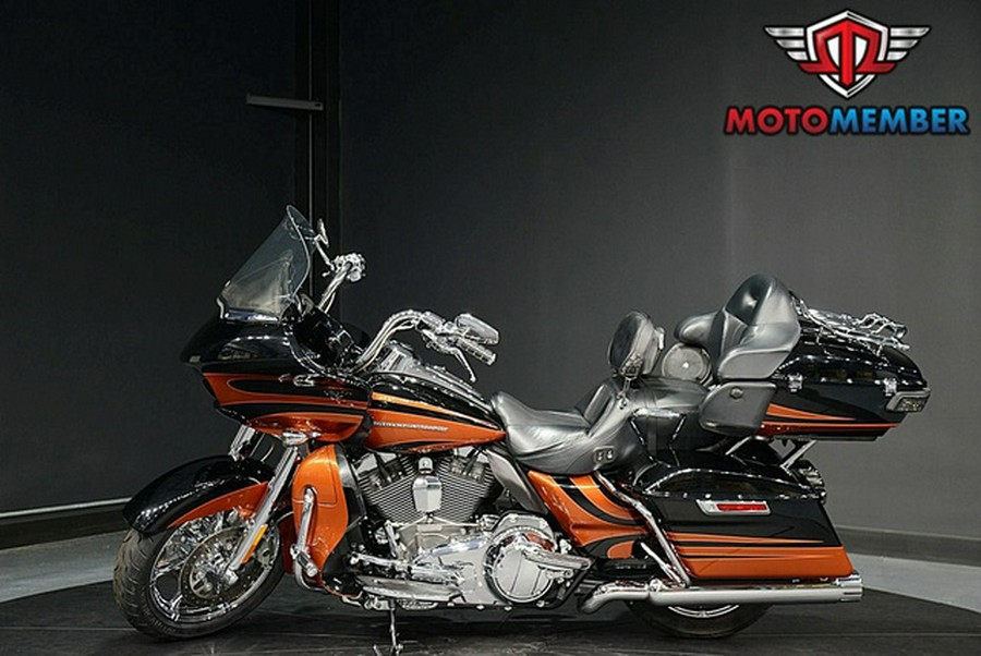 2015 Harley-Davidson FLTRUSE - CVO Road Glide Ultra