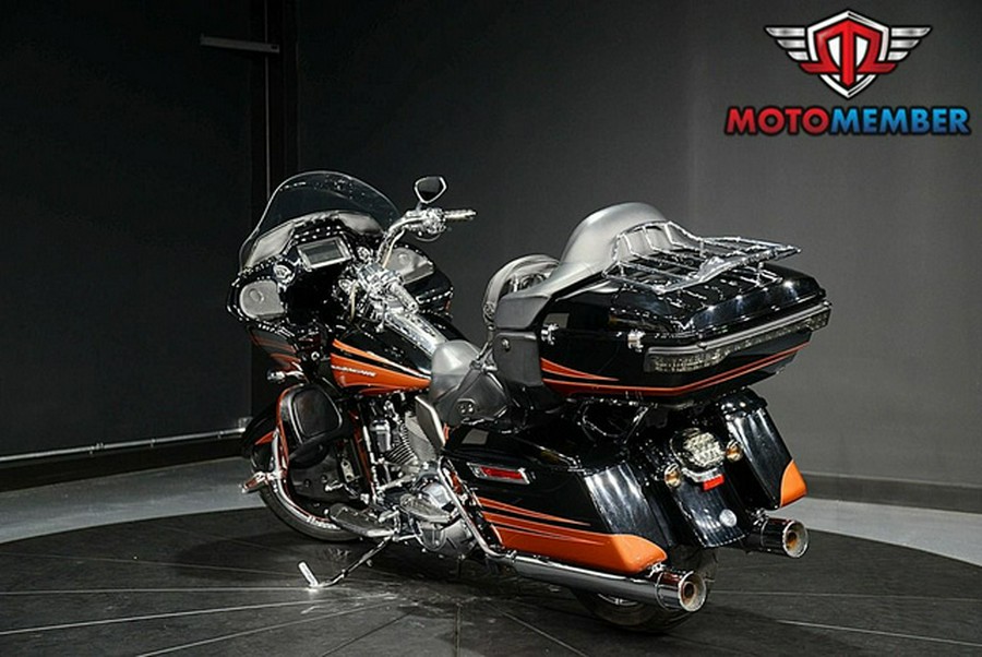 2015 Harley-Davidson FLTRUSE - CVO Road Glide Ultra