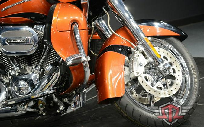 2015 Harley-Davidson FLTRUSE - CVO Road Glide Ultra