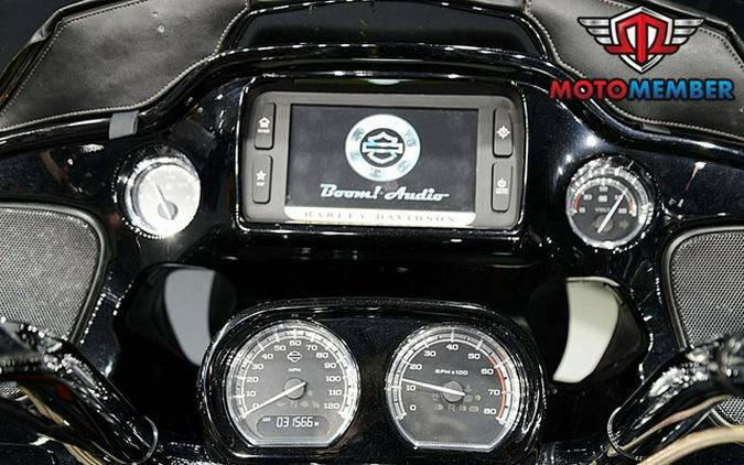 2015 Harley-Davidson FLTRUSE - CVO Road Glide Ultra