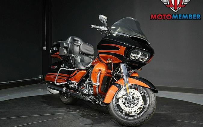 2015 Harley-Davidson FLTRUSE - CVO Road Glide Ultra