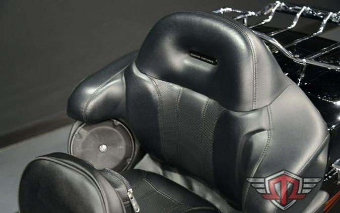 2015 Harley-Davidson FLTRUSE - CVO Road Glide Ultra