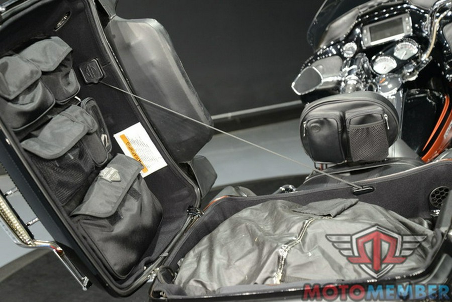 2015 Harley-Davidson FLTRUSE - CVO Road Glide Ultra