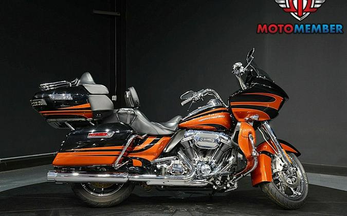 2015 Harley-Davidson FLTRUSE - CVO Road Glide Ultra