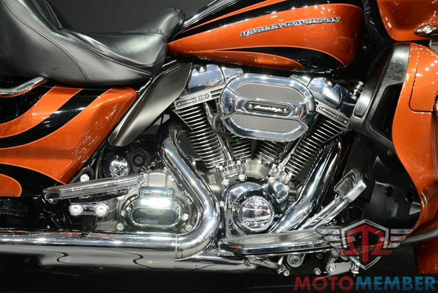 2015 Harley-Davidson FLTRUSE - CVO Road Glide Ultra