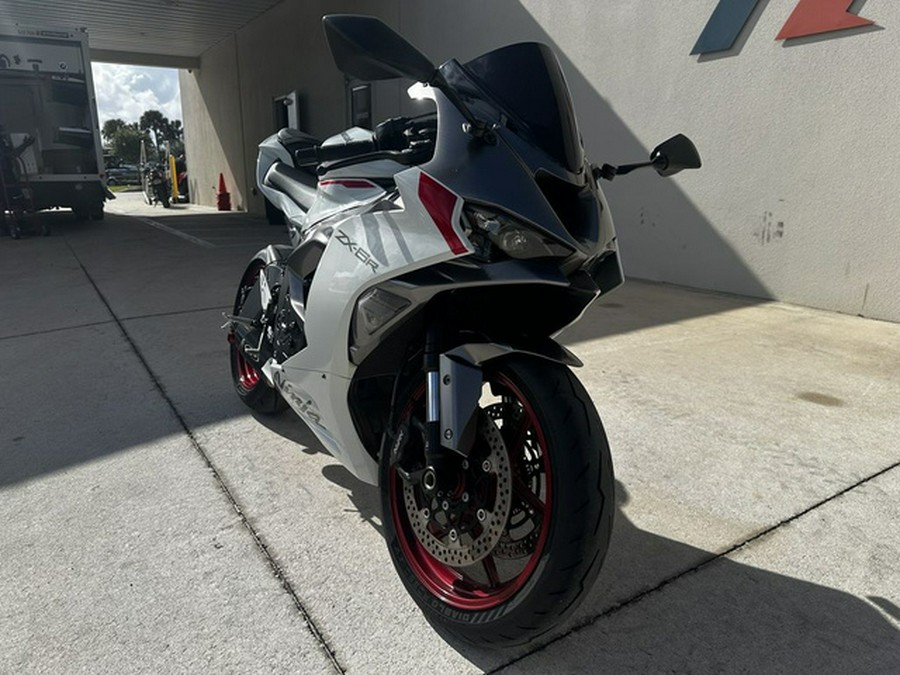 2025 Kawasaki Ninja ZX-6R