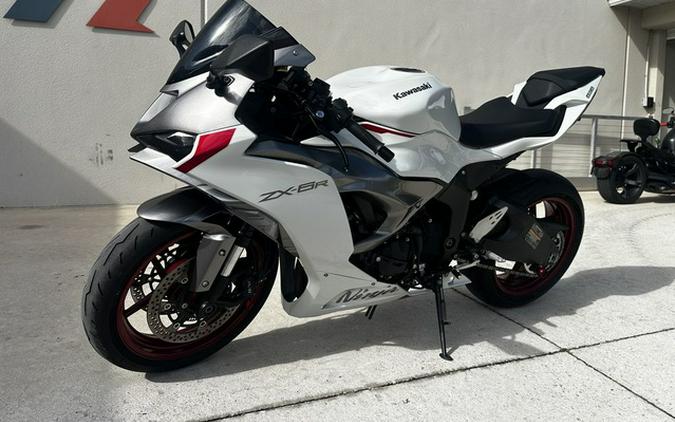 2025 Kawasaki Ninja ZX-6R