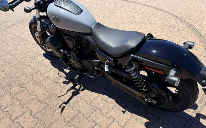 RH975 2026 Nightster®