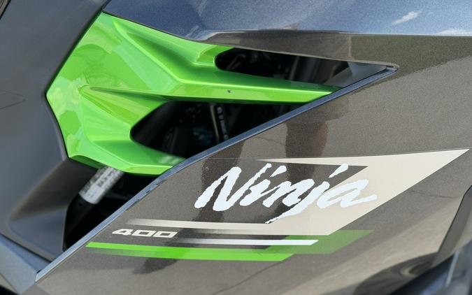 2023 KAWASAKI NINJA 400 Metallic Carbon Gray/Metallic Matte Carbon Gray - DAM7242