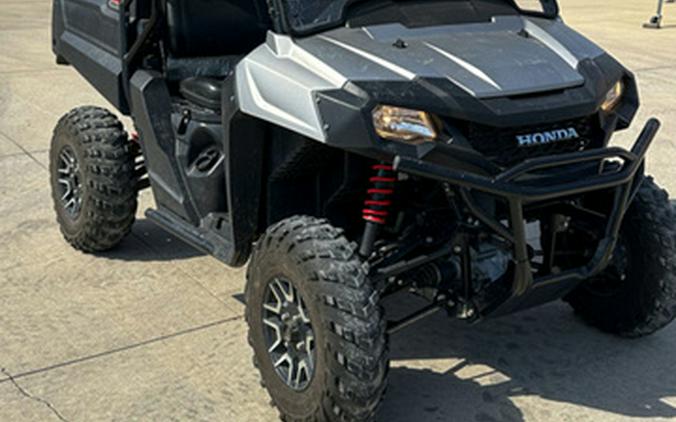 2020 Honda Pioneer 700 Deluxe
