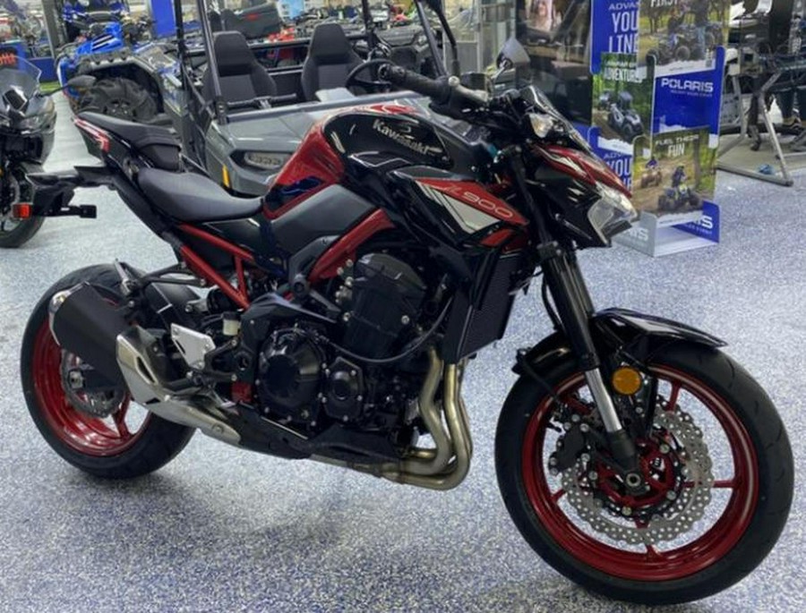 2024 Kawasaki Z900 ABS Candy Persimmon Red/Ebony