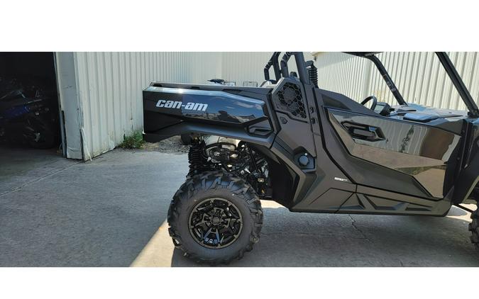 2023 Can-Am COMMANDER 700 XT