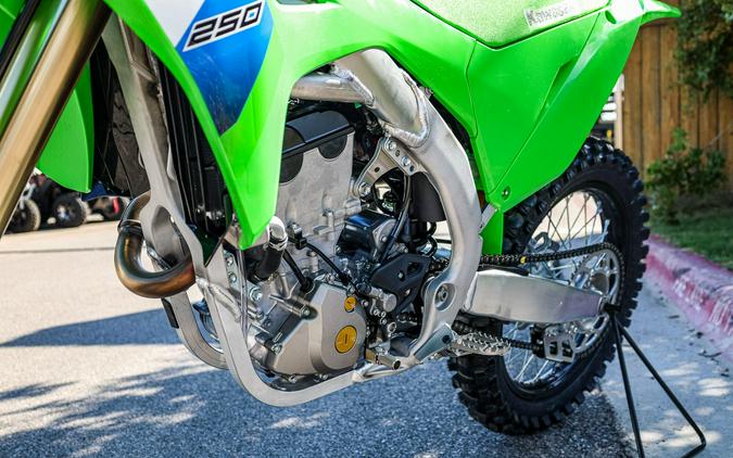 2026 KAWASAKI KX250