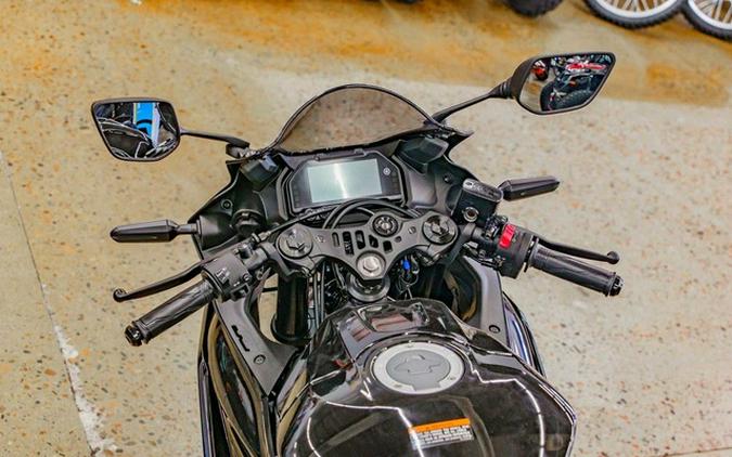 2026 Yamaha YZFR3ATB