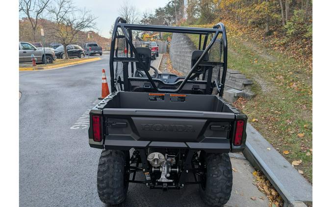 2026 Pioneer 520 - Honda