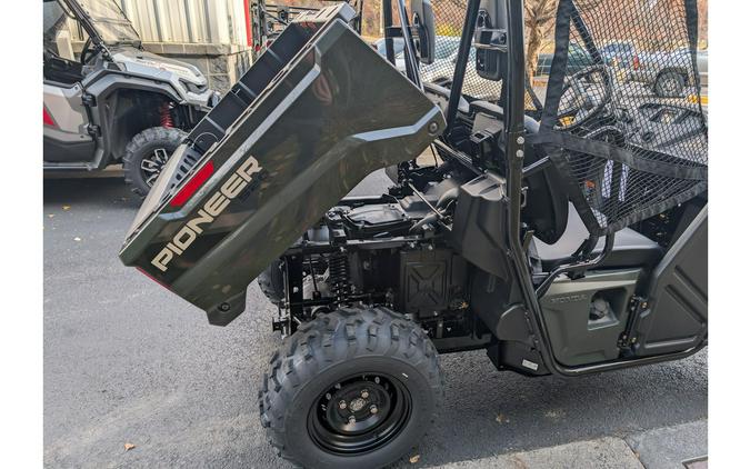 2026 Pioneer 520 - Honda