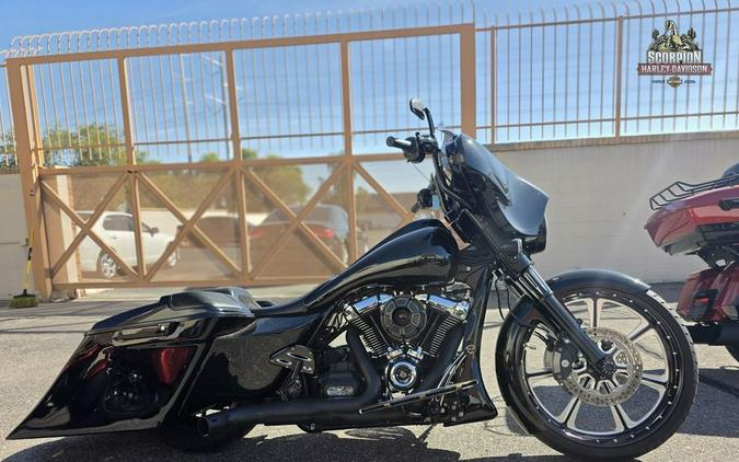 2017 Harley-Davidson® FLHXS - Street Glide® Special