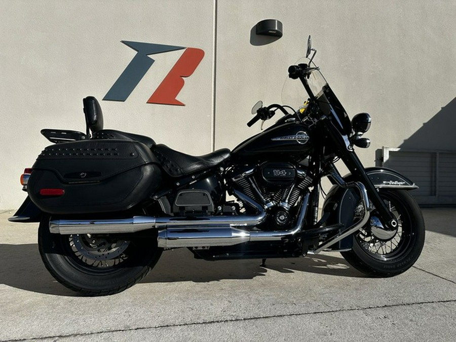 2018 Harley-Davidson FLHCS - Softail Heritage Classic 114