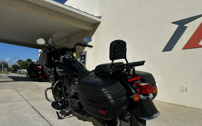 2018 Harley-Davidson FLHCS - Softail Heritage Classic 114