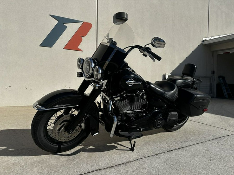 2018 Harley-Davidson FLHCS - Softail Heritage Classic 114