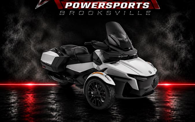 2026 Can-Am Spyder RT Mars Red