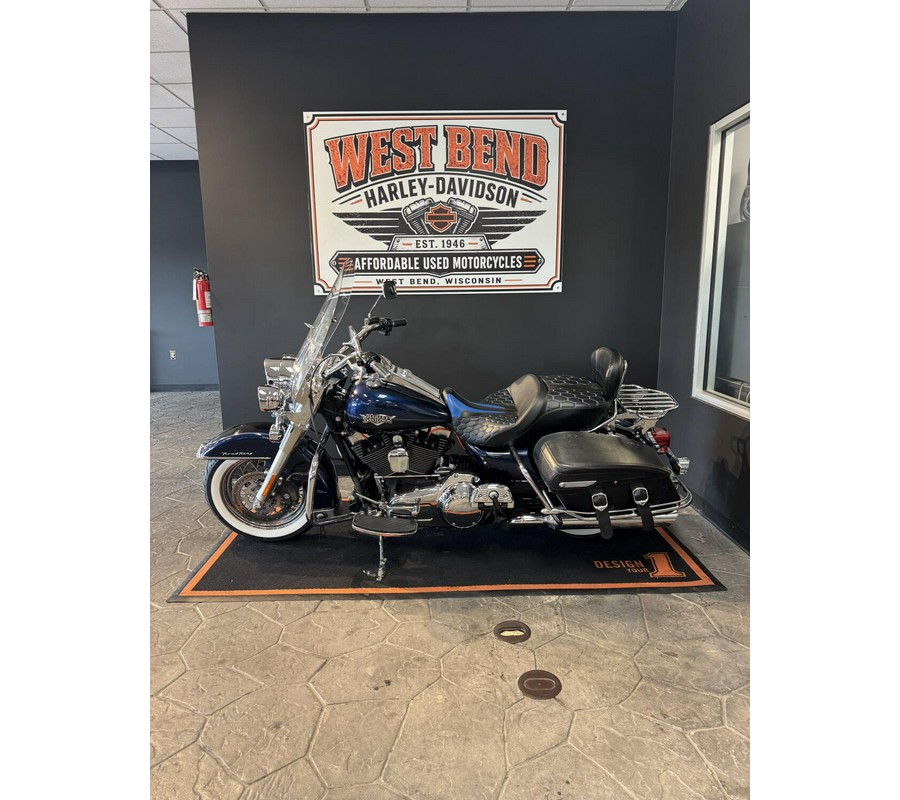 2012 Harley-Davidson Road King Classic Big Blue/Vivid Black