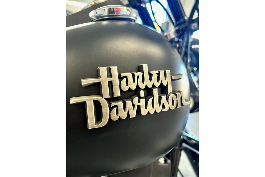 2013 Harley-Davidson® DYNA STREET BOB (EFI