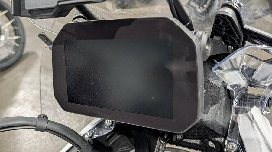 2025 BMW R 1300 GS Light White