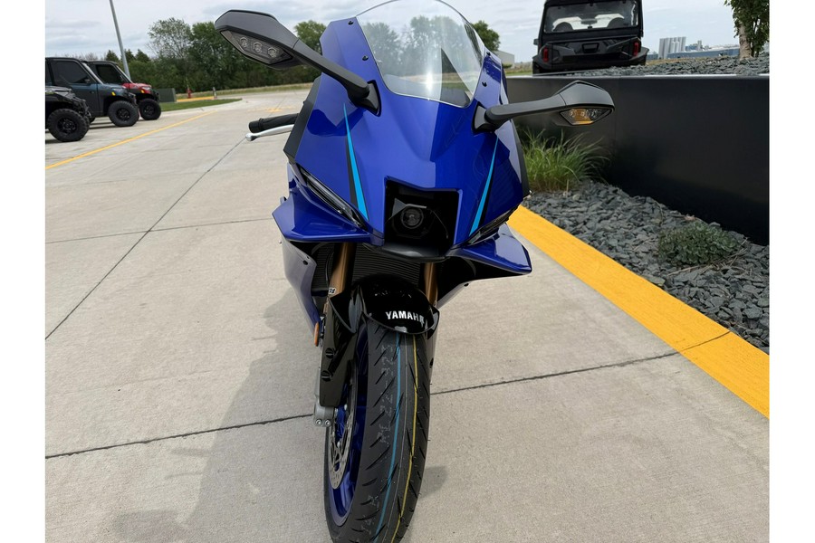 2026 YZF-R9 - Yamaha