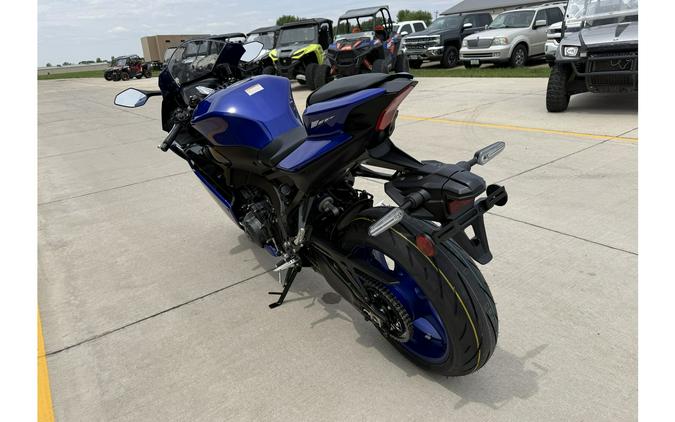 2026 YZF-R9 - Yamaha